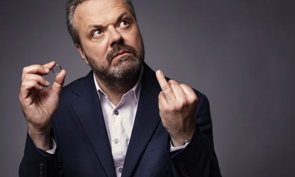 Hal Cruttenden taking his wedding ring off